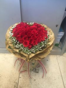 Hoa hồng đỏ tặng vợ TY95